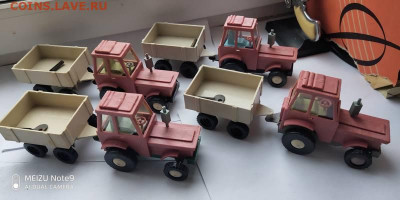 игрушки. 4 трактора с ключиками.  до 29.10. - 32084479