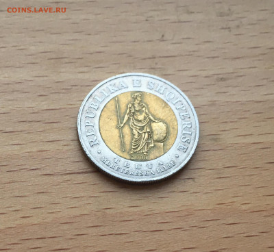 биметалл Албания 100 лек 2000 - IMG_8451.JPG