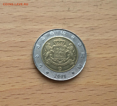 биметалл Грузия 2 лари 2006 герб - IMG_8515.JPG