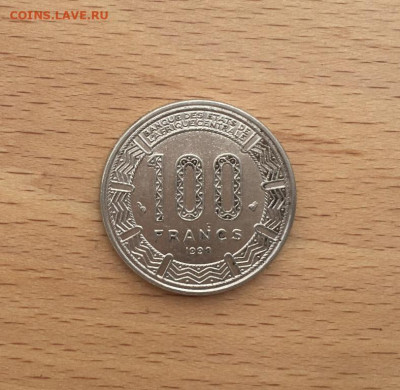 Центральная Африка BEAC 100 франков 1998 Антилопы фауна - centralnaja_afrika_beac_100_frankov_1998_antilopy_fauna_zhivotnye