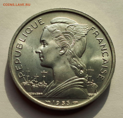 Французский Мадагаскар 5 франков 1953. Сохран! UNC - 8