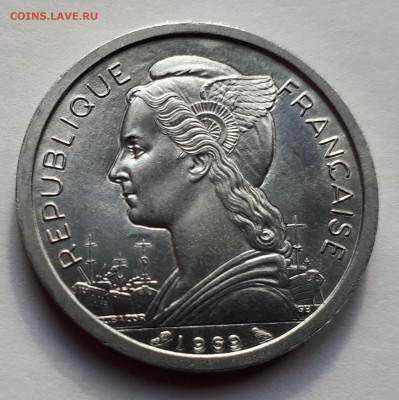 Реюньон Французский 2 фр. 1969. Тираж - 150 000! Сохран. - 8
