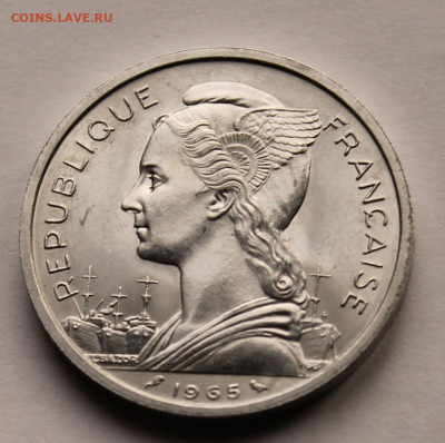 Французское Сомали 5 франков 1965 г. Тираж - 200 000. UNC - 4.