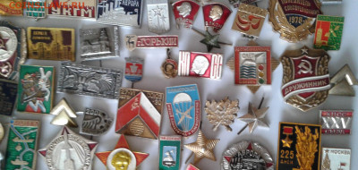 значки разные одним лотом 200 шт. 25.12.2020 в 22-30 по МСК - 20201222_141322