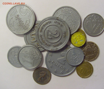 Кучка пластиковых жетонов 07.01.2021 22:00 МСК - CIMG1002.JPG