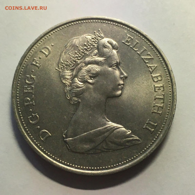 Британия 1972 год 25 пенсов "Королевская серебряная свадьба - image-01-01-20-02-07