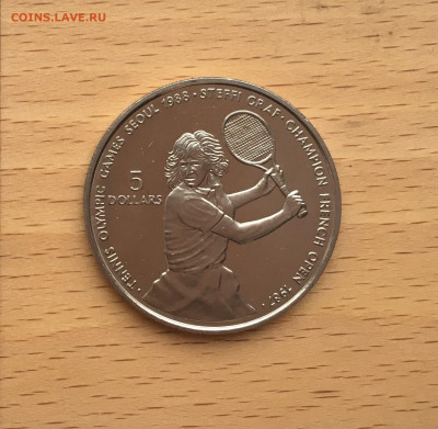Крона Шайба Ниуэ 5$ долларов 1987 Теннис Штеффи Граф - IMG_0175.JPG