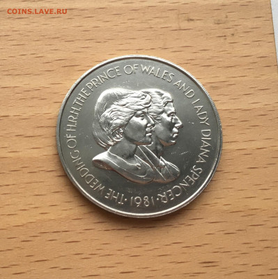 Крона Шайба Фолклендские острова 50 пенсов 1981 Свадьба Диан - IMG_0164.JPG