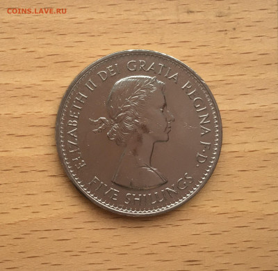 Крона Шайба Великобритания 5 шиллингов 1960 выставка - IMG_0369.JPG