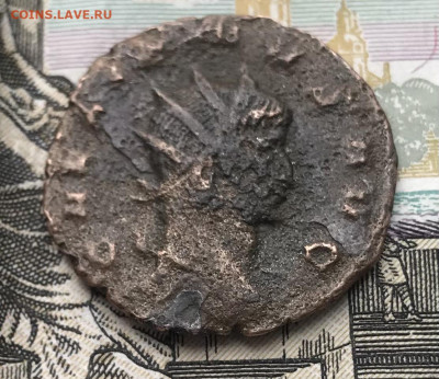 Две монеты на определение. - 7A7A3968-1D0E-4368-BF12-6E9C85A05DA8