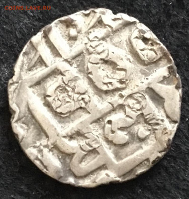 видимо монеты с видимо вязью... паки паки языками не владею - C3691DB3-D634-4E4C-A5F8-D5DA46D3B78D