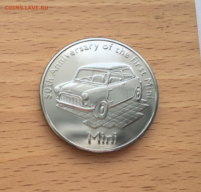 Крона Шайба Олдерни 5 фунтов 2009 50 лет выпуска Мини авто - IMG_2388.JPG