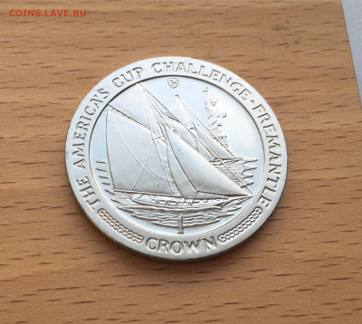 Крона Шайба Остров Мэн 1 крона 1987 Фримантл парусник фрегат - IMG_2455.JPG