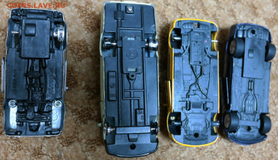 4 модели машин 1:43  с 1 руб - SAM_8924.JPG