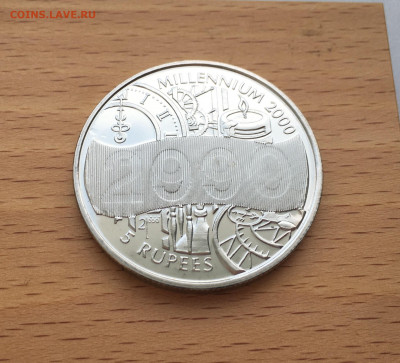 Крона Шайба Сейшельские острова 5 рупий 2000 миллениум - IMG_2418.JPG