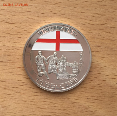 Крона Шайба Либерия 5$ долларов 2005 футбол Англия - IMG_2817.JPG
