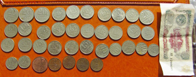 С рубля. 20-15-10 СССР и 1 хруст. до 5.3. в 22.35. - 1