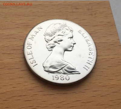 Шайба Остров Мэн 1 крона 1980 Олимпийские Игры биатлон - shajba_ostrov_men_1_krona_1980_olimpijskie_igry_lejk_plesid_biatlon_bobslej_figurnoe_katanie_khokkej (5)