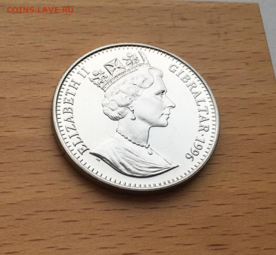 Крона Шайба Гибралтар 2,8 экю 1996 1000 лет Австрии Всадник - krona_shajba_gibraltar_2_8_ekju_1996_1000_let_avstrii_vsadnik_rycar (3)