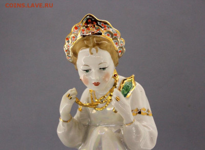 Фарфоровая статуэтка ,,Малахитовая шкатулка,, Дулево - 1479.JPG