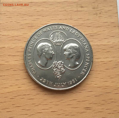 Крона Шайба Острова Святой Елены 25 пенсов 1981 Свадьба - IMG_0126.JPG