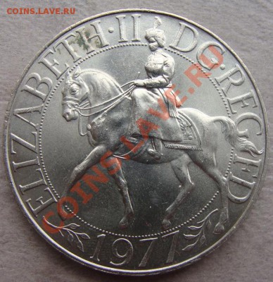 - Великобритания крона 25 лет правл 1977 - до 19.10.11 22МСК - Coin1258(1)
