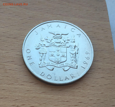 Крона Шайба Ямайка 1$ доллар 1969 Бустаманте Александр - IMG_4502.JPG