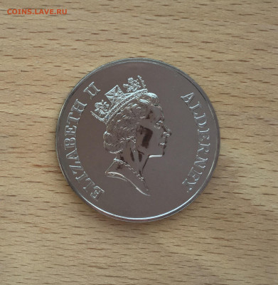Крона Шайба Олдерни 5 фунтов 1999 Полное солнечное затмение - IMG_4460.JPG