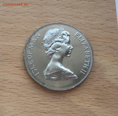 Крона Шайба Остров Мэн 1 крона 1978 соколы фауна птицы - IMG_4093.JPG