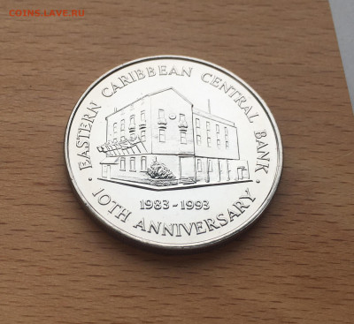 Крона Шайба Восточные Карибы 2$ доллара 1993 - IMG_4723.JPG