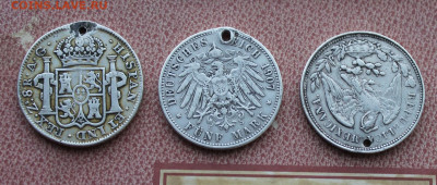 3 иностранные серебрённые монеты с дырками. Вес-81.2 - IMG_7069.JPG