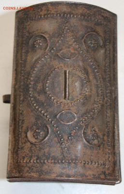 Жестяная коробка из под чая - 11,05.21 в 22.00 - 19,10,19 039