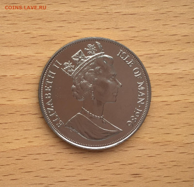 Шайба Остров Мэн 1 крона 1986 Чемпионат мира футбол флаги - IMG_5536.JPG
