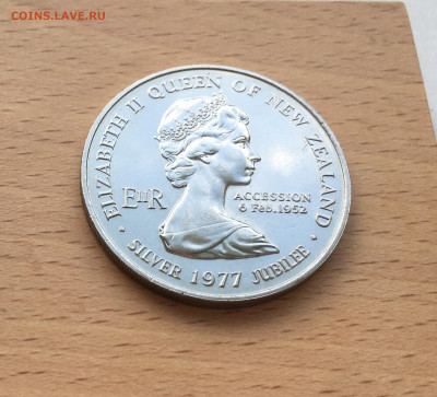 Крона Шайба Новая Зеландия 1$ доллар 1977 25 лет правления - IMG_6661.JPG