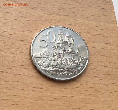 Новая Зеландия 50 центов 1982 Корабль Джеймса Кука Индевор - IMG_6888.JPG