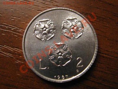 й Сан Марино 2 лиры 1987 Бутоны до 22.10 в 15.00 М - IMG_0604