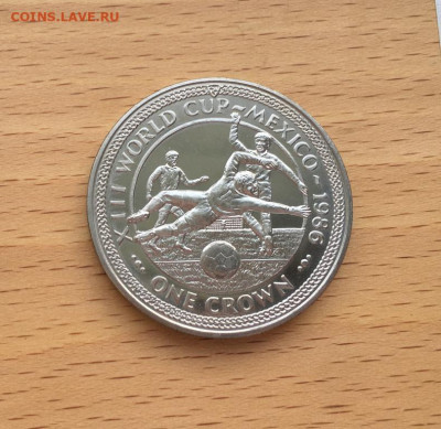 Крона Шайба Остров Мэн 1 крона 1986 Чемпионат мира вратарь - krona_shajba_ostrov_men_1_krona_1986_chempionat_mira_futbol_meksika_vratar_gol_futbol_sport