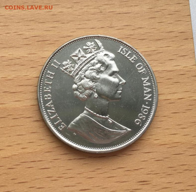 Крона Шайба Остров Мэн 1 крона 1986 Чемпионат мира 2 игрока - krona_shajba_ostrov_men_1_krona_1986_chempionat_mira_futbol_meksika_otbor_mjacha_2_igroka_sport (1)