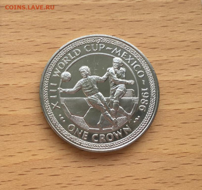 Крона Шайба Остров Мэн 1 крона 1986 Чемпионат мира игроки - krona_shajba_ostrov_men_1_krona_1986_chempionat_mira_po_futbolu_meksika_gol_2_igroka_sport_futbol