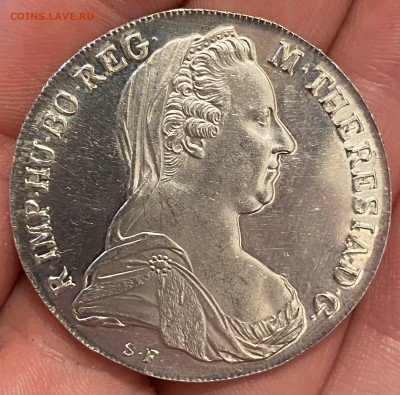 Монета Серебренная - E5CC769D-CC14-4980-B009-353122F3FAA4