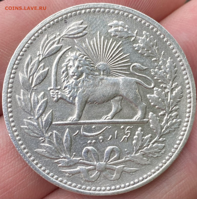Серебренная монета - 7BE44553-C320-4230-84FA-42C8A2024D73