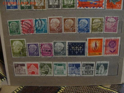 252 марки разных стран - DSC04831.JPG