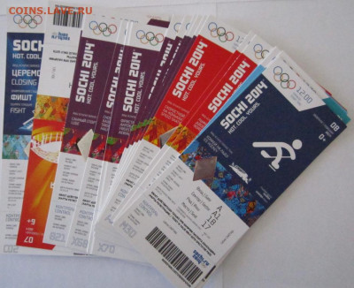 Блеты:1. Церемония открытия – 7 февраля2. Церемония закрытия – 23 февраля3. Хоккей на льду – 8 февраля4. Кёрлинг – 21 февраля5. Фигурное катание – 11 февраля6. Шорт-трек – 21 февраля7. Горные лыжи – 21 февраля8. Лыжное двоеборье – 18 февраля9. Прыжки на лыжах с трамплина – 14 февраля10. Скоростной бег на коньках – 10 февраля11. Биатлон – 14 февраля12. Сноуборд кросс – 17 февраля13. Сноуборд параллельные виды – 22 февраля14. Сноуборд слоупстайл – 9 февраля15. Сноубор хафпайл – 12 февраля16. Фристайл ски-кросс – 20 февраля17. Фристайл хафпайл – 20 февраля18. Фристайл слоупстайл – 13 февраля19. Фристайл акробатика – 14 февраля20. Фристайл могул – 10 февраля21. Бобслей – 17 февраля22. Лыжные гонки – 9 февраля23. Скелетон – 14 февраля24. Санный спорт – 9 февраля - kollekcija_sochi_2014_monety_bony_marki_bilety_unc
