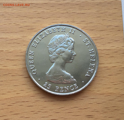 Крона Шайба Остров Святой Елены 25 пенсов 1980 корабль - IMG_0209.JPG