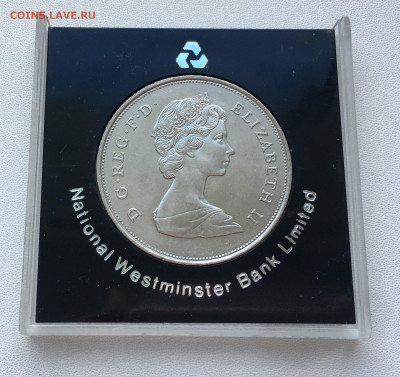 Крона Шайба Великобритания 25 пенсов 1980 80 лет Королевы - IMG_0480.JPG