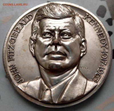 Медаль Джон Кеннеди 1917-1963 вес 66 грамм до 22-00 21.10 - IMAG4237~2