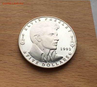 Крона Шайба Маршалловы Острова 5 долларов 1993 Элвис Пресли - IMG_1908.JPG