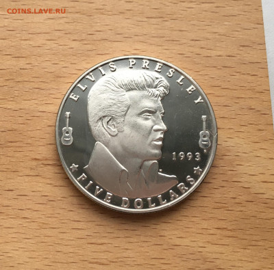 Крона Шайба Маршалловы Острова 5 долларов 1993 Элвис Пресли - IMG_1906.JPG