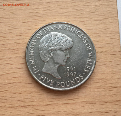 Крона Шайба Великобритания 5 фунтов 1999 Принцесса Диана - IMG_1743.JPG