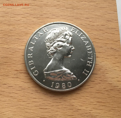 Крона Шайба Гибралтар 1 крона 1980 Горацио Нельсон корабль - IMG_1864.JPG